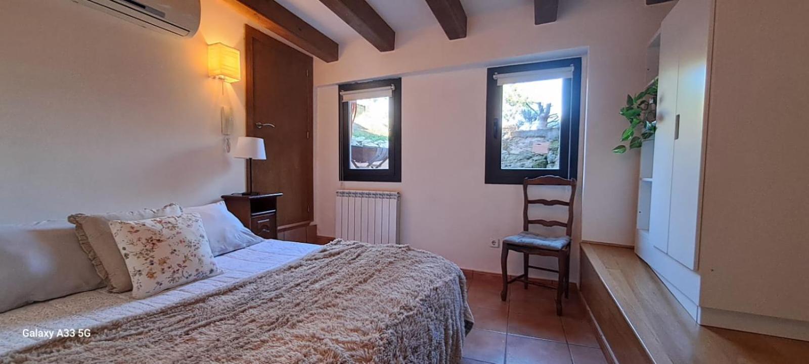 Alojamiento Compartido Cantroncxic San Pedro de Torelló Extérieur photo