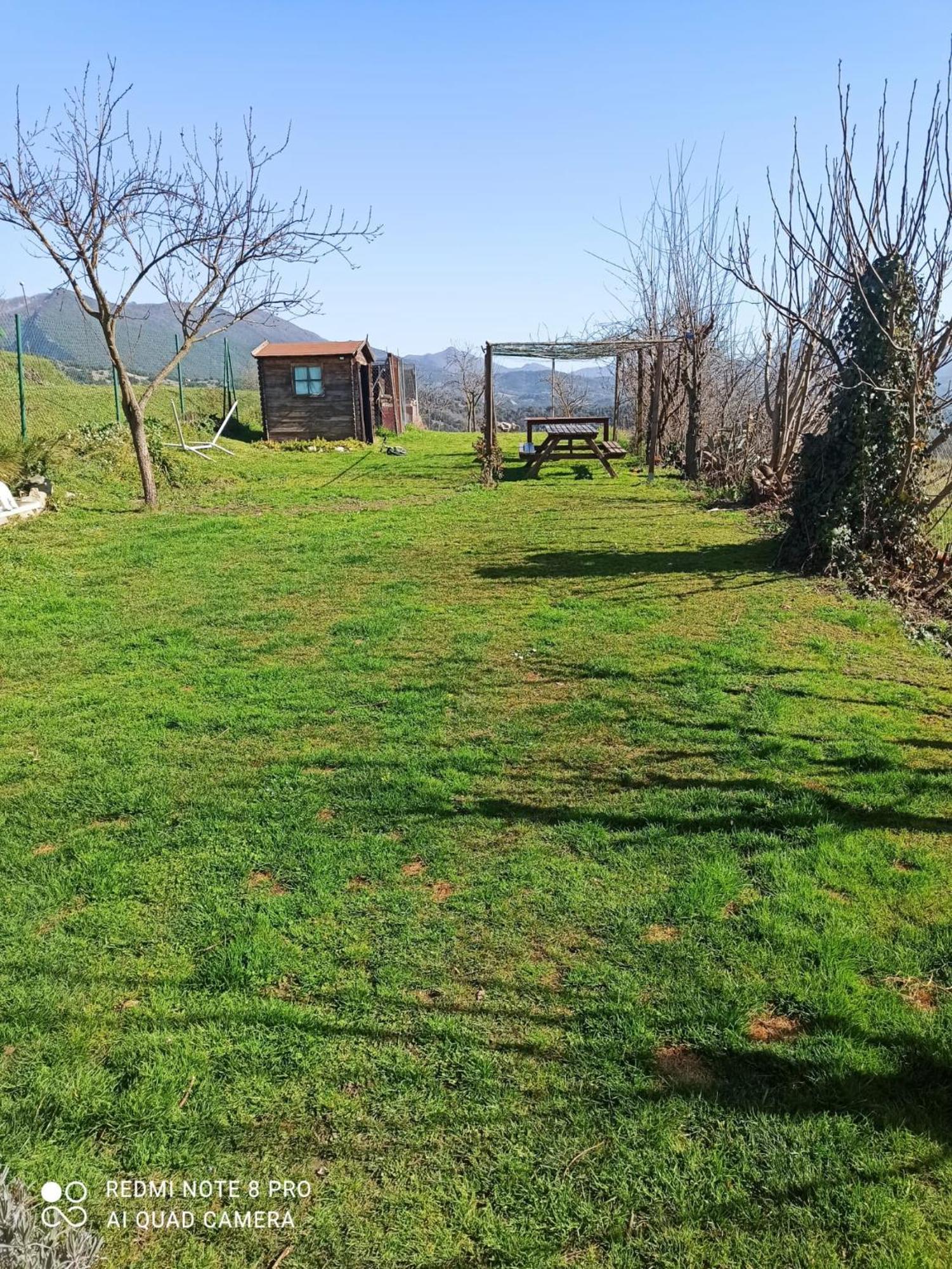 Alojamiento Compartido Cantroncxic San Pedro de Torelló Extérieur photo